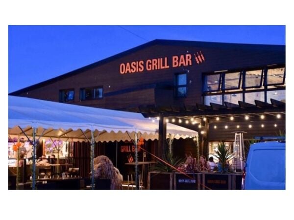 Well Established & Popular Restaurant and Bar For Sale Well Established & Popular Restaurant and Bar For Sale
