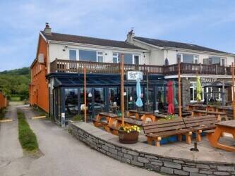 PEMBROKESHIRE - BEACHSIDE BAR & RESTAURANT WITH OUTSIDE SEATING FOR 100 PEMBROKESHIRE - BEACHSIDE BAR & RESTAURANT WITH OUTSIDE SEATING FOR 100