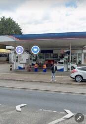 Profitable Petrol Station And Convenience Store Photo 1