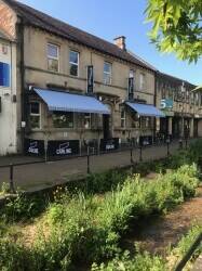 SOMERSET - STYLISH TOWN CENTRE FREEHOUSE