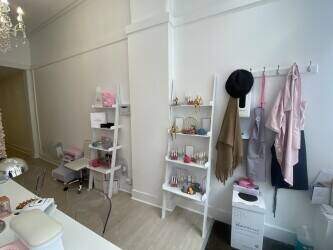 Beauty Salon Newington Photo 2