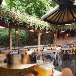 Highly rated restaurant in Surrey and shisha bar