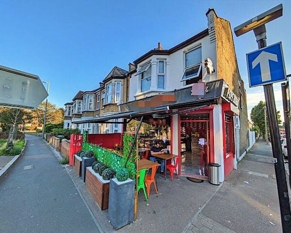 Pizza & Chicken Restaurant for Sale