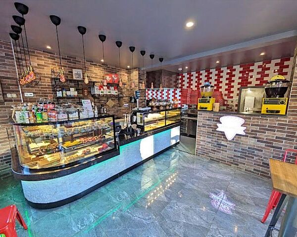 Pizza & Chicken Restaurant for Sale