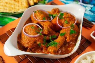 75Covers Indian Restaurant for Sale near Gerrards Cross with Premises Licence & New Lease Photo 1