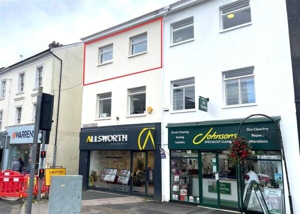 Second Floor Office Suite To Let For Sale in Newton Abbot Second Floor Office Suite To Let For Sale in Newton Abbot