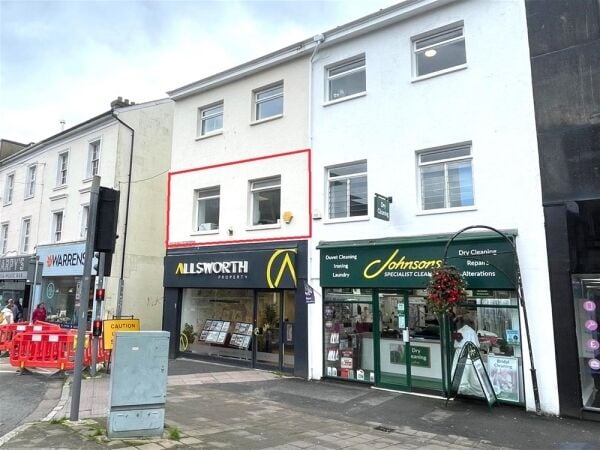 First Floor Office Suite To Let For Sale in Newton Abbot First Floor Office Suite To Let For Sale in Newton Abbot