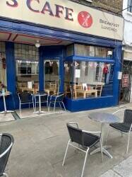 Traditional Family Cafe Business For Sale in  Vibrant Surrey Market Town - Chertsey Photo 1