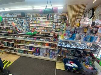 SHOP FOR SALE AS FREEHOLD OR LEASEHOLD PROPERTY OR AS EMPTY SHOP SHOP FOR SALE AS FREEHOLD OR LEASEHOLD PROPERTY OR AS EMPTY SHOP