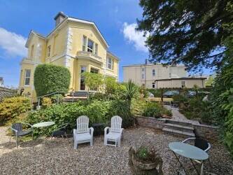 A Luxurious 7 Bedroom Guest House for sale A Luxurious 7 Bedroom Guest House for sale