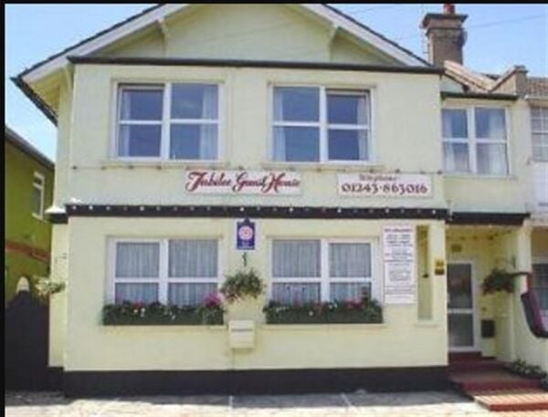 FREEHOLD B&B GUEST HOUSE WITH PRIVATE APARTMENT IN BOGNOR REGIS FREEHOLD B&B GUEST HOUSE WITH PRIVATE APARTMENT IN BOGNOR REGIS