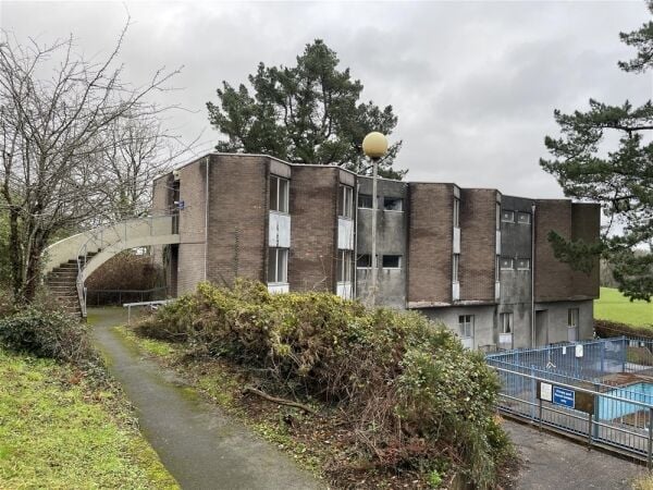 Individual Office Suites within Dartington Hall Trust Estate To Let For Sale in Totnes