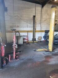 Busy Garage mot Centre for Sale in Wombell Barnsley South Yorkshire