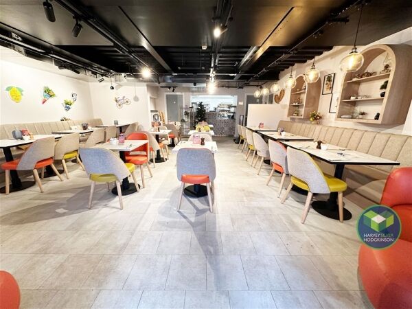 Restaurant in Altrincham Photo 1
