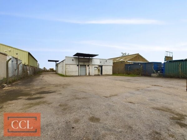Detached commercial unit in Fochabers