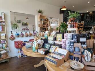 Family-owned Cafe/Shop for sale in picturesque North Norfolk Town of Holt Photo 1