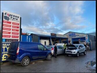 OUTSTANDING MOT CENTRE/TYRE SPECIALISTS: WEST YORKSHIRE OUTSTANDING MOT CENTRE/TYRE SPECIALISTS: WEST YORKSHIRE