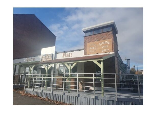 Bar & Grill Opportunity in Prime Location - New Lease Negotiable