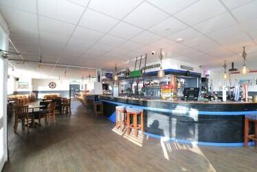 PUB, 3 BEDROOM FLAT & 2 MOBILE HOMES PUB, 3 BEDROOM FLAT & 2 MOBILE HOMES