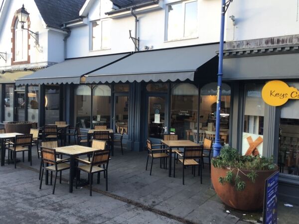 EXCELLENT COFFEE SHOP/CAFE, MONMOUTHSHIRE EXCELLENT COFFEE SHOP/CAFE, MONMOUTHSHIRE