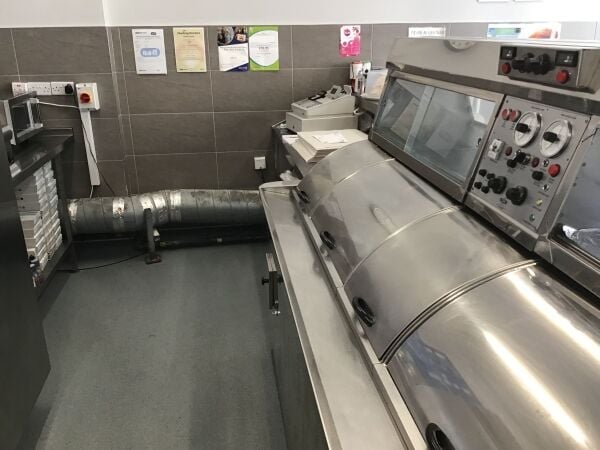 EXCELLENT CHIP SHOP PLUS 2 ADDITIONAL RENTAL FLATS INCOME, Nr PONTYPRIDD