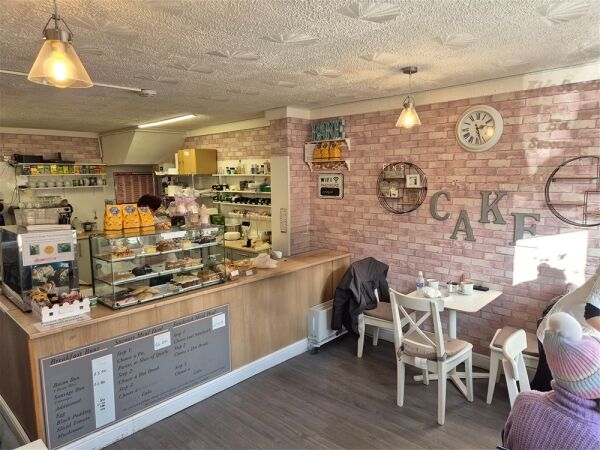 Cafe & Sandwich Bars For Sale in Saltburn-by-the-Sea Photo 1
