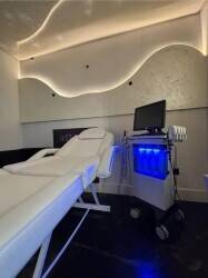 Exceptional opportunity to purchase a premium clinic located in the center of Sidcup.
