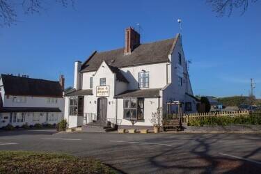 WORCESTERSHIRE - DELIGHTFUL VILLAGE GREEN FREE HOUSE WORCESTERSHIRE - DELIGHTFUL VILLAGE GREEN FREE HOUSE