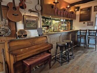 LAKE DISTRICT NATIONAL PARK – QUAINT VILLAGE PUB IN THE HEART OF GRIZEDALE FOREST