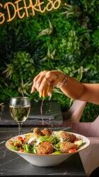 Beautiful Refurbished café and Restaurant Full - A3 & A5 (2400) Beautiful Refurbished café and Restaurant Full - A3 & A5 (2400)