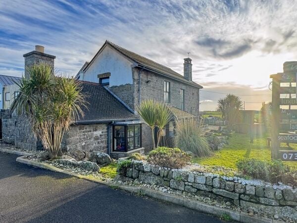 Freehold 6 Bedroom Guest House Located In Sennen Cove Freehold 6 Bedroom Guest House Located In Sennen Cove