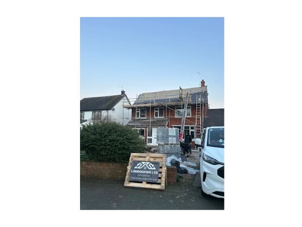 Turn Key Roofing Business – Big Profits, No Premises!