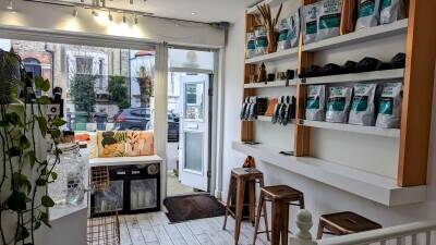 COFFEE SHOP WITH PILATES STUDIO Photo 2