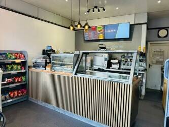 Cafe & Sandwich shop for Sale located in the Rugby town centre