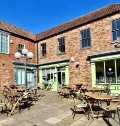 GREAT LOCATION. BUSY, ESTABLISHED CAFÉ & COFFEE SHOP IN RETFORD ‘FOR SALE’ Photo 1