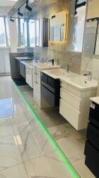 Bathoom & Tile retailer for sale
