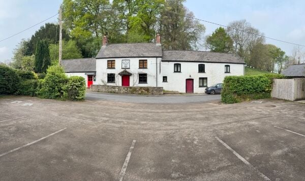 SUPERB OPPORTUNITY: THE BLACK BEAR INN, BETTWYS NEWYDD, MONMOUTHSHIRE