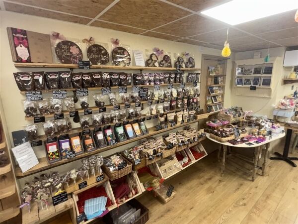 Retail For Sale in Retford Photo 1