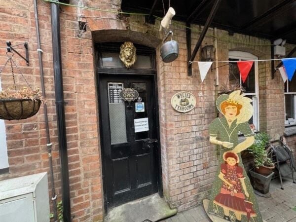 Leasehold Tearooms & Food Emporium Located In The Market Place, Warwick Town Centre Leasehold Tearooms & Food Emporium Located In The Market Place, Warwick Town Centre