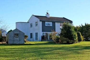 Luxury Boarding Kennel and Stunning 4 Bedroom Home Luxury Boarding Kennel and Stunning 4 Bedroom Home