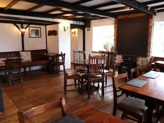 DEVON/SOMERSET BORDER - DESTINATION FREE HOUSE ON MAJOR TRUNK ROAD
