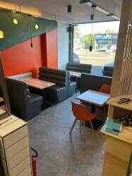 Pizza & Burgers Eat-in and Takeaway in Sought-after Location