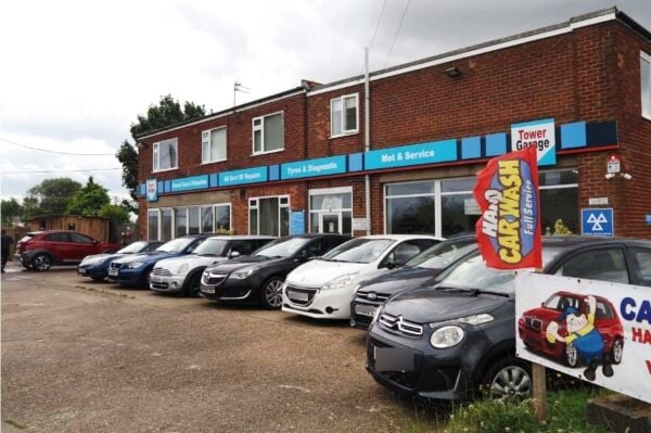 Established Garage - Halsham