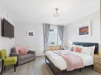 Business offering 6 en-suite contemporary style letting rooms and a ground floor apartment.