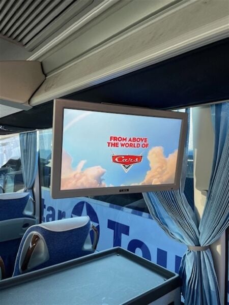 RELOCATABLE - COACH MULTIMEDIA SYSTEMS COMPANY