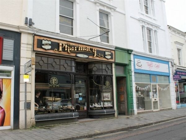 Town Centre Café & Tea Rooms – Newton Abbot, Devon For Sale in Newton Abbot Town Centre Café & Tea Rooms – Newton Abbot, Devon For Sale in Newton Abbot