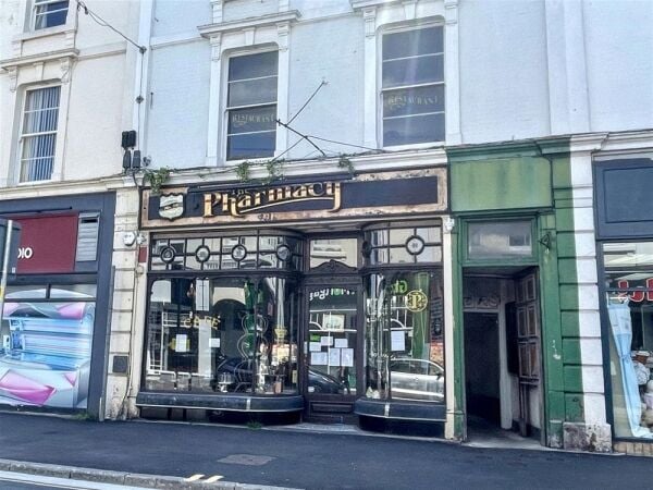 A Unique Opportunity to Acquire a Landmark Property in the Heart of a Thriving Market Town For Sale in Newton Abbot A Unique Opportunity to Acquire a Landmark Property in the Heart of a Thriving Market Town For Sale in Newton Abbot