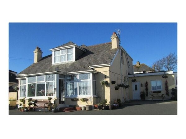 Successful & Ready-to-Trade B&B – Jasmine House, Newquay