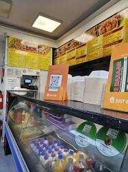 Pizza and Kebab takeway,  accommodation included , late night opening hours,  prime location