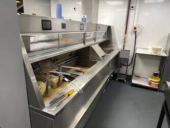 TRADITIONAL FISH AND CHIPS TAKEAWAY IN PRIME LOCATION IN TEESSIDE TRADITIONAL FISH AND CHIPS TAKEAWAY IN PRIME LOCATION IN TEESSIDE